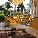 Otel Petit 3*