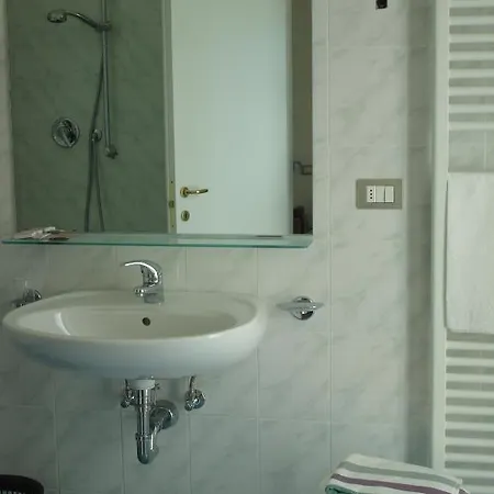 Hotel Petit 3*