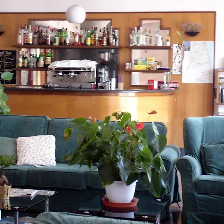 Отель Petit Сан-Бенедетто-дель-Тронто