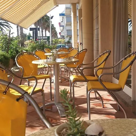 Petit Hotel